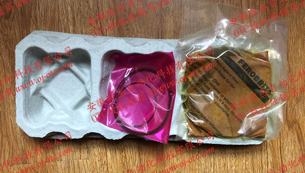 OTC DAIHEN W-L02270 reducer – side view OTC DAIHEN W-L02270 reducer side view