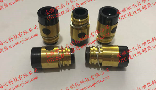 OTC DAIHEN U10087L00 insulator – close-up Close-up of OTC DAIHEN U10087L00 insulator