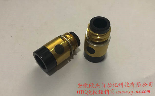U10087L00  Insulator