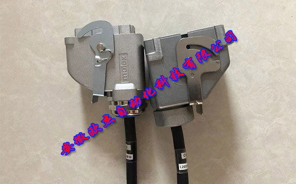 OTC DAIHEN L20319C00 cable end connectors – different types prevent misinsertion