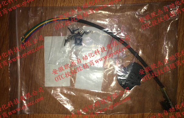 Close-up of OTC DAIHEN U30079L05 encoder