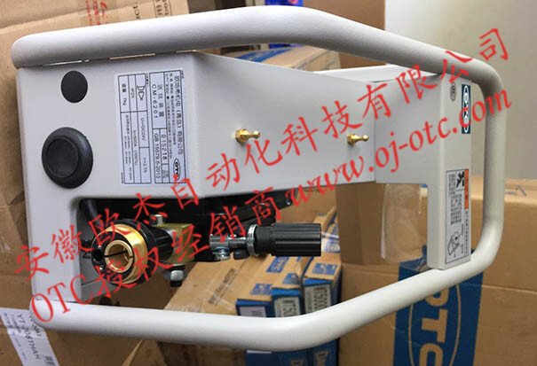 OTC DAIHEN CM-6201 wire feeder front view for CPVE series