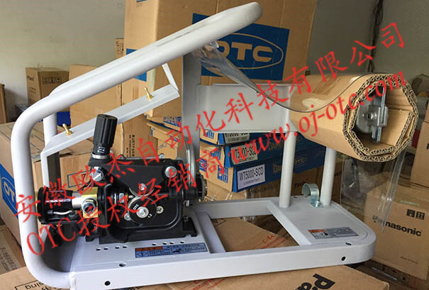 OTC DAIHEN CM-6201 wire feeder packaging