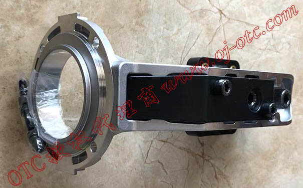 OTC DAIHEN L11730B00 welding gun holder complete with insulating bracket and screws